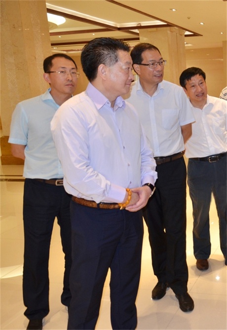 江西省藥監局曹麒書記視察仁和集團