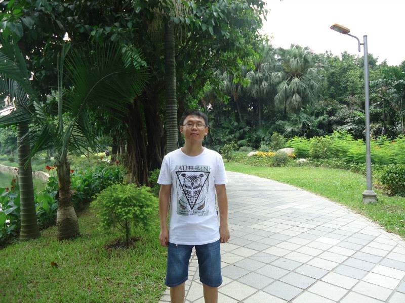 愛崗敬業保質量 無私奉獻寫春秋.jpg