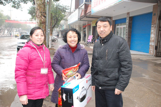 1415948917210009735.jpg 1296286424755_391.jpg