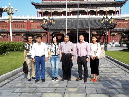 中國(guó)工程院院士姚新生到仁和集團(tuán)參觀考察 (1).jpg